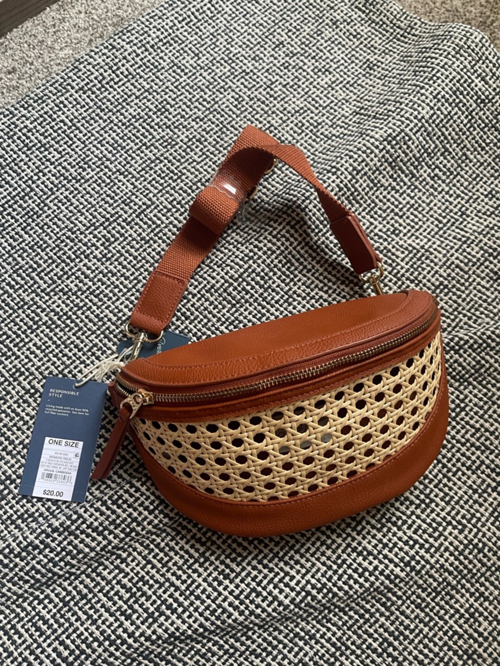 Crossbody/fanny pack bag